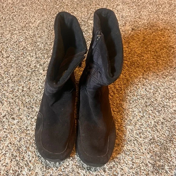 Lands' End Suede Winter Boots Quilted Warm Casual Ankle‎ Booties Size 9