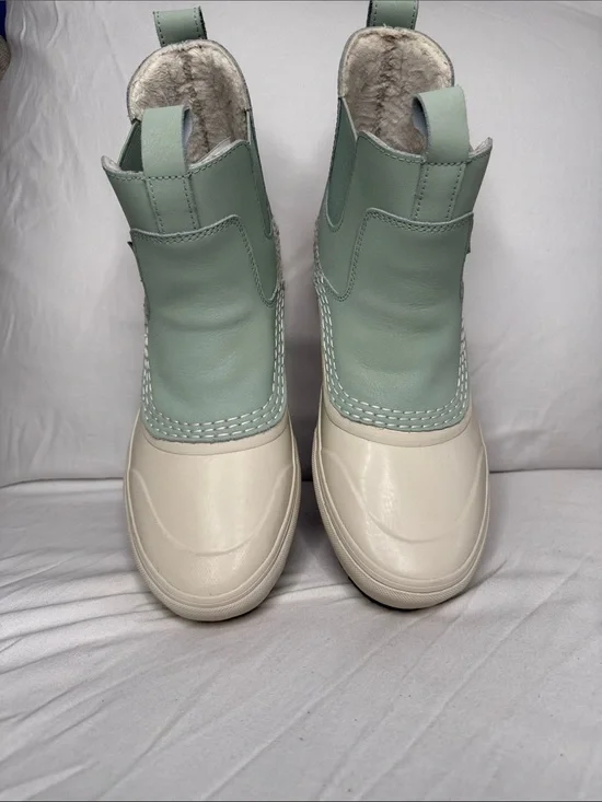 Vans Mint and Cream Waterproof Women’s or Men's Slip-On Boots