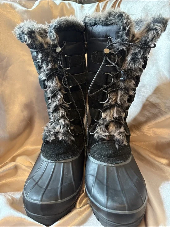 Lands End Women's Black Faux-Fur Lined Winter Boots
