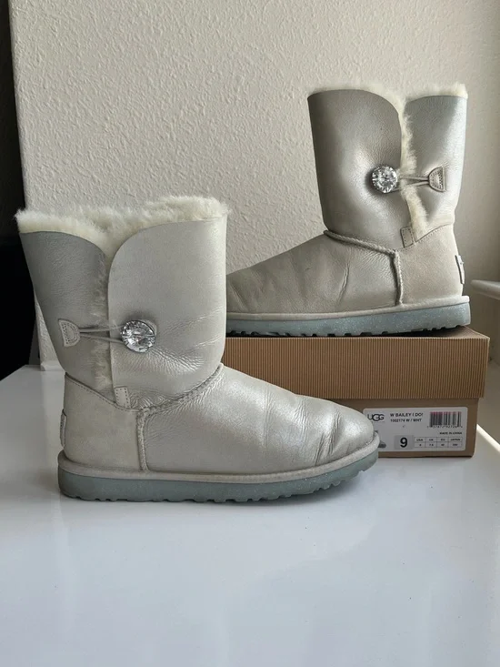 UGG Crystal Bailey Button “I Do!” Boot