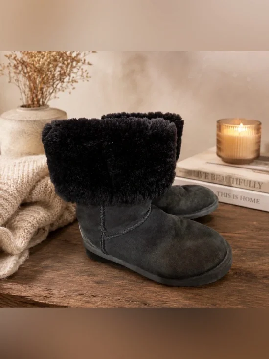 Ugg tall black boots size 11