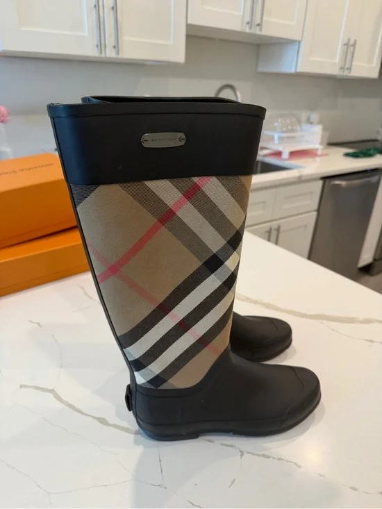 Burberry Black Rubber & Vintage Check Tall Rain Boots