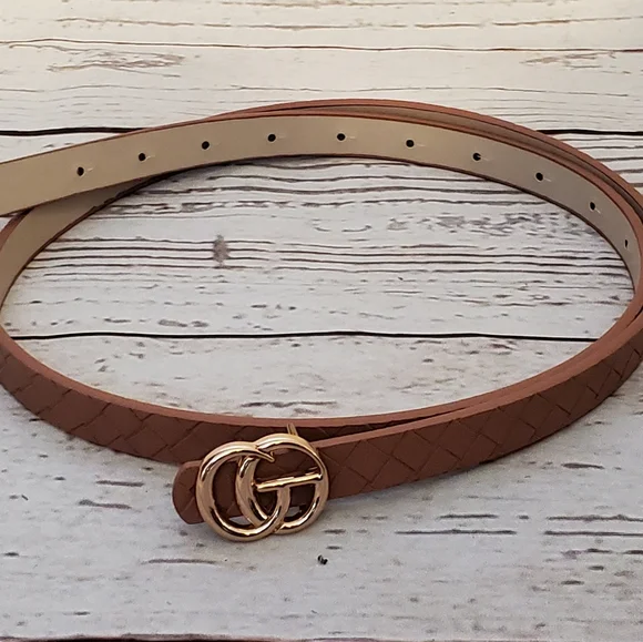 Kara and Kate women's faux leather belt mauve with goldtone buckle