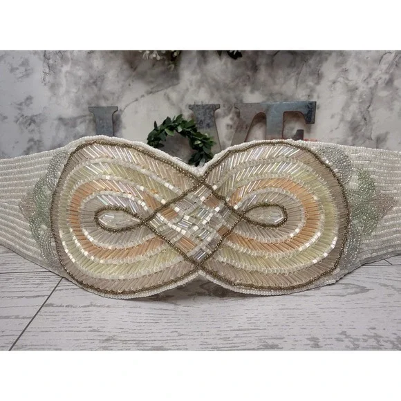 1980s Vintage Handmade Milor Beaded White 3