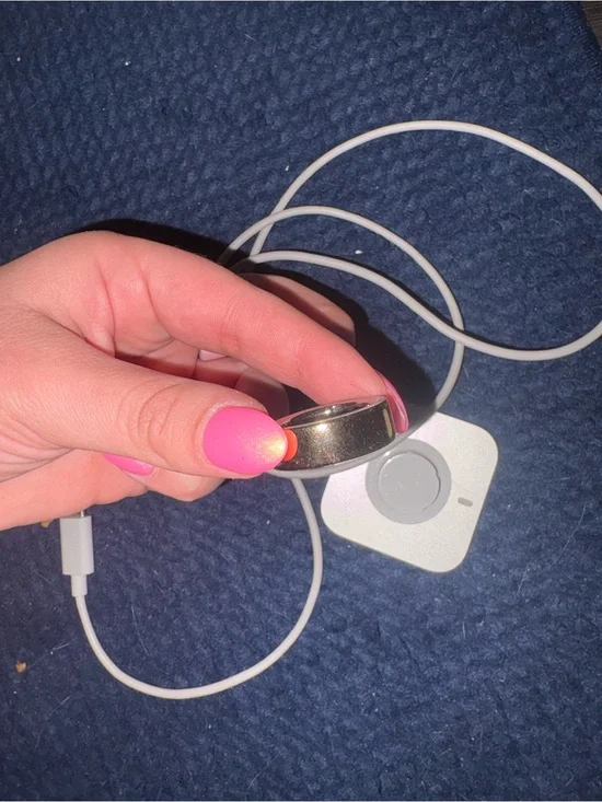 Oura Ring 4 Size 10 with Charger Cable - Gold