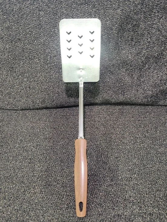 Vintage Ecko 13” Spatula Heart Chevron Shaped Turner Wood Handle