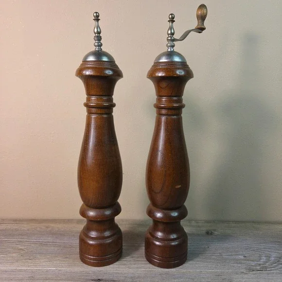 VTG Woodcrest by Styson Pepper Mill Salt Shaker Set Wood Japan MCM Grinder 10