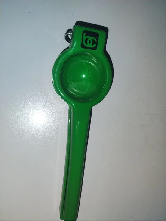 Green Plastic Citrus Juicer Squeezer Handheld