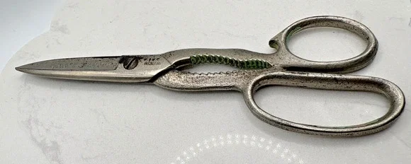 Vintage WISS Patented 1.K.S. USA kitchen Shears Scissors Cutlery 8''