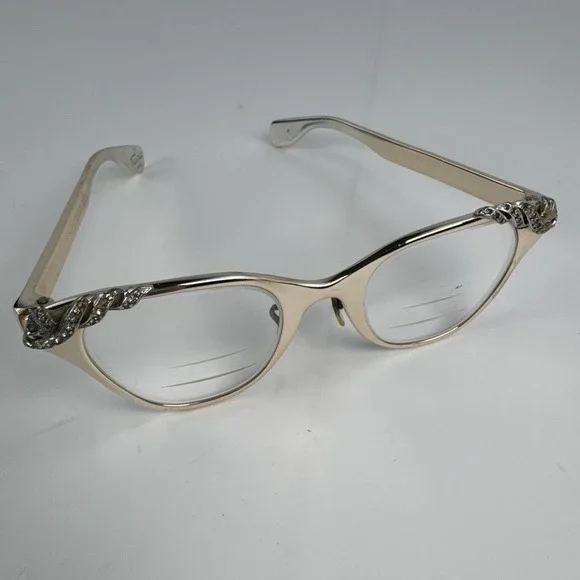 Tura Inc Filigree Gold-Tone‎ Women's Eyeglasses US Pat 631706 Cat-Eye Vintage