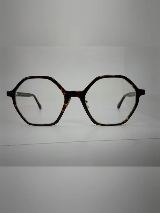 Aldridge. Tortoiseshell Polygon Frame. Stylish Look.