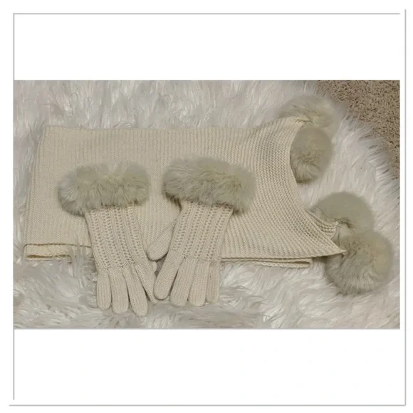 RH Cashmere Wool Scarf And Gloves With Ultra Faux Fur Trim Ivory One Size