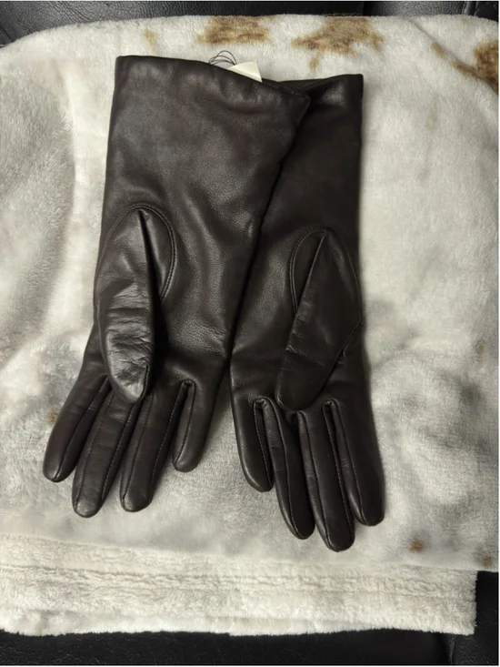 Isotoner Cashmere Lined Leather Gloves, size 7, brown leather