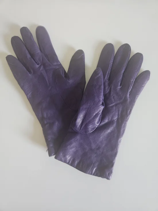 Purple Leather Women’s Gloves