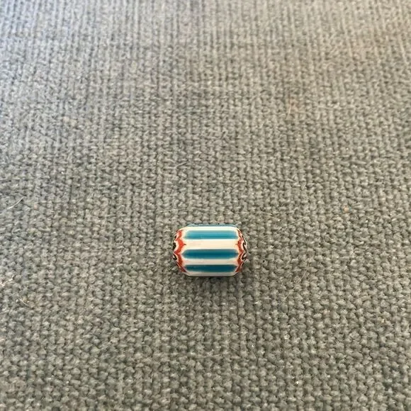 Bead