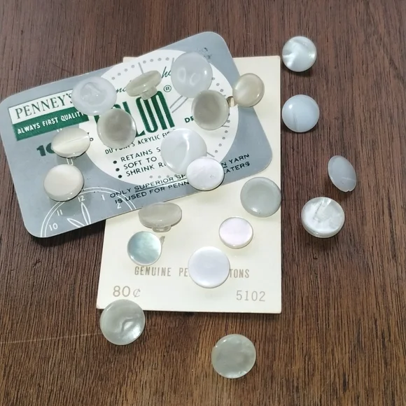 Assorted Vintage Buttons