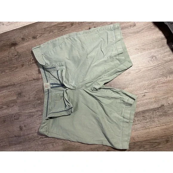 Faherty Brand Men's Chino Shorts Size 38 Sage Green Casual Stretch Flat Front