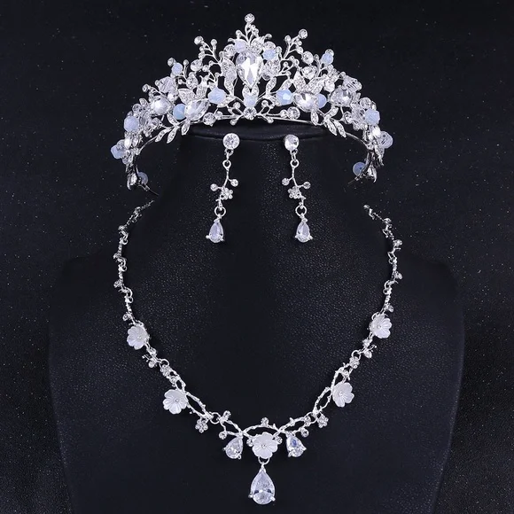 Elegant Silver and Blue Jewelry Set