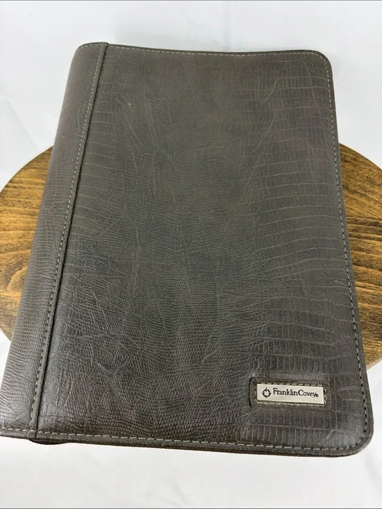 Franklin Covey Faux Croc Classic Zip Planner Binder Case Organizer, 7 ring, 1.5