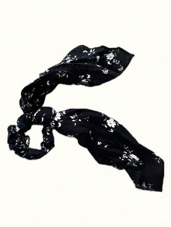 NWT Ponytail Scarf