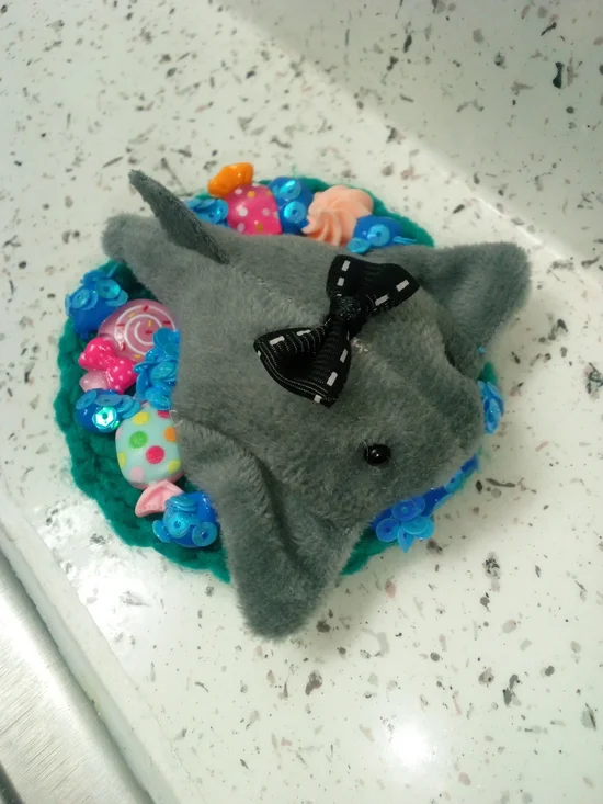 Manta Ray Plushie Hair Clip