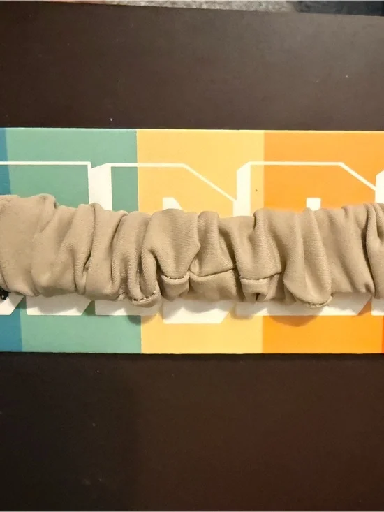 Apple Watch band Beige Scrunchie