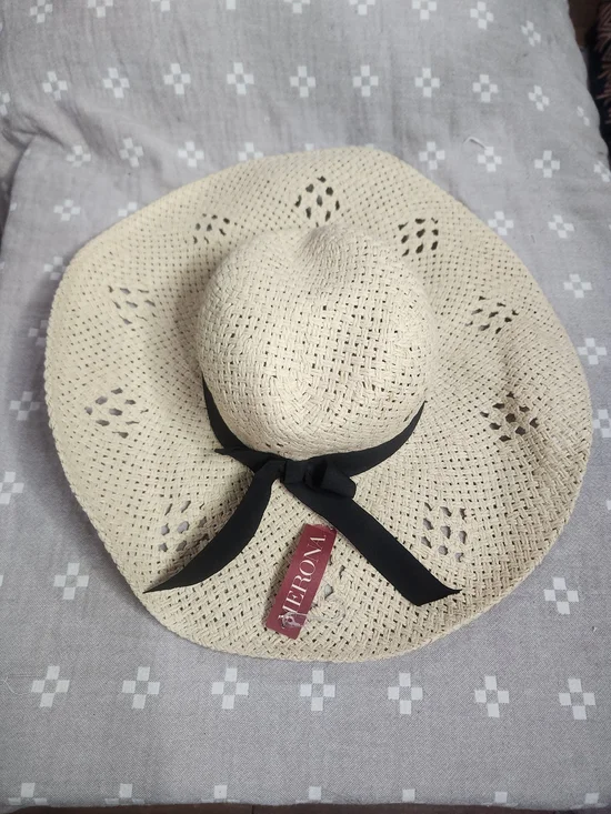 Merona wide-brim straw floppy sun hat weave floppy tan sun hat Nwt