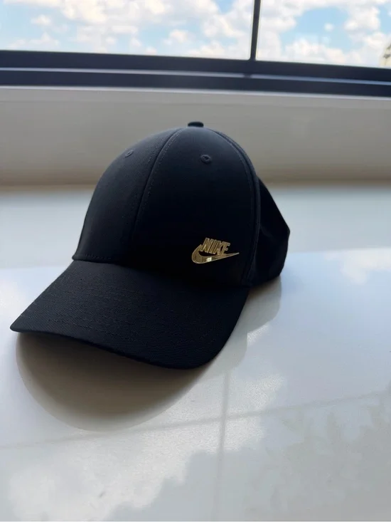 Nike Black Baseball Cap with Gold Logo