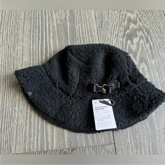 Lululemon Textured Fleece Bucket Hat in Black Size M/L