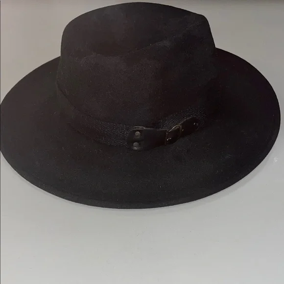 Wind River by Bailey / Madison Black Fedora Hat size small / 100% wool
