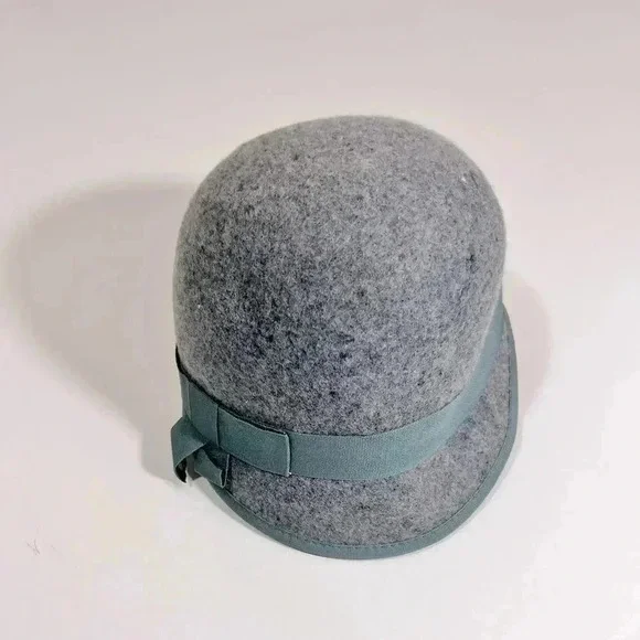 WOOL GRAY hat. Short brim cap world market brand.‎