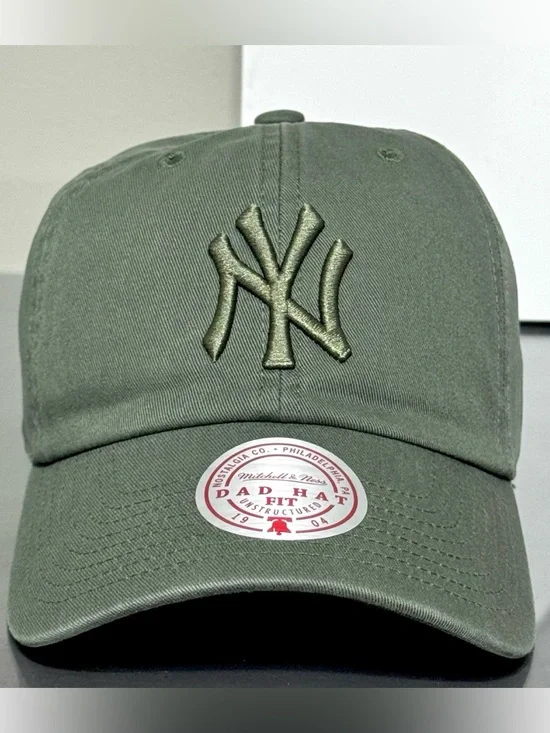 Mitchell & Ness MLB NY Yankees Tonal Logo‎ Dad Hat, MOSS GREEN