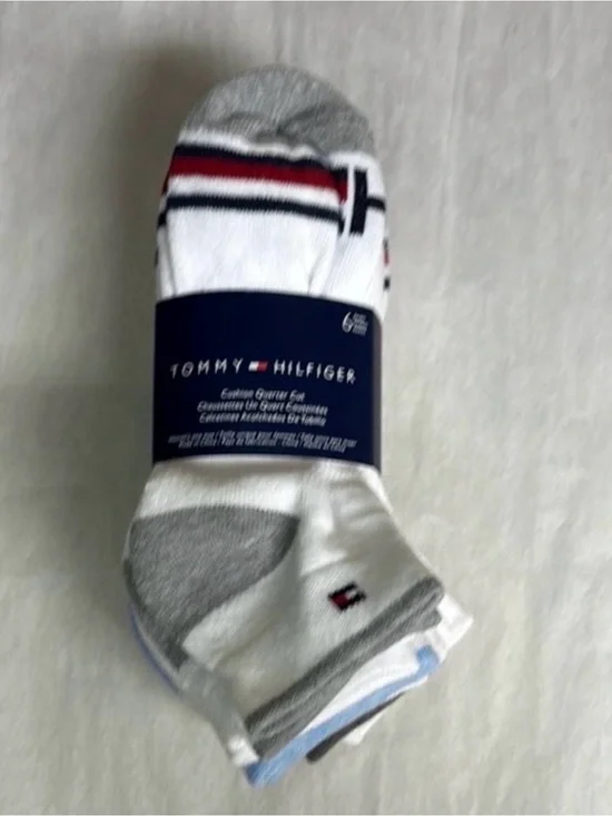 New Tommy Hilfiger Socks Women’s 6 Pair White Cushion Quarter Cut Casual Active