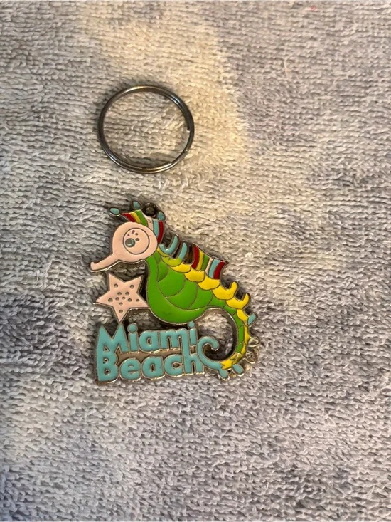 Miami Beach keychain with green seahorse and star design beachvibes