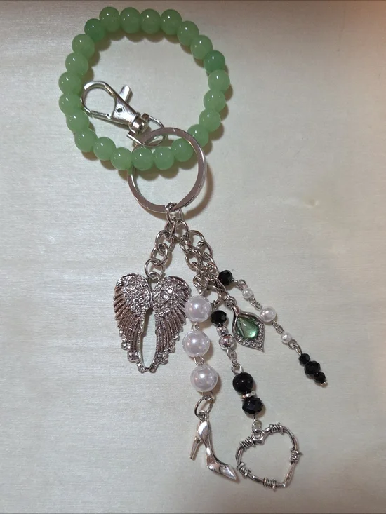NWT✨ Boutique Luxury Crystal Encrusted Angel Wings & Pearl High Heel Bag Charm