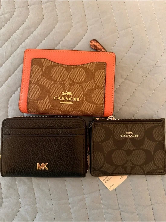 *Bundle* Coach Women's Signature Canvas Card Wallet in Brown & Coral, MK Black