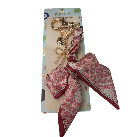 ❤️▪️Piper K ▪️ Uk Exclusive Red and Gold Keychain with Scarf