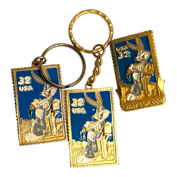 Lot of 3 90s Bugs Bunny USA Gold Tone Metal Enamel Stamp Keychains &‎ Brooch Pin