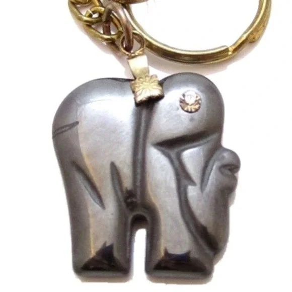Hematite Gem‎ Elephant Love Key Chain