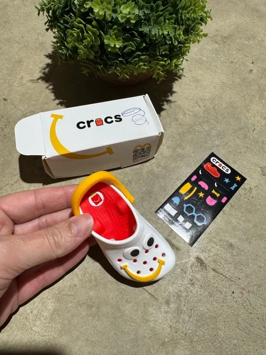 Crocs‎ McDonalds Keychain Charm Toy