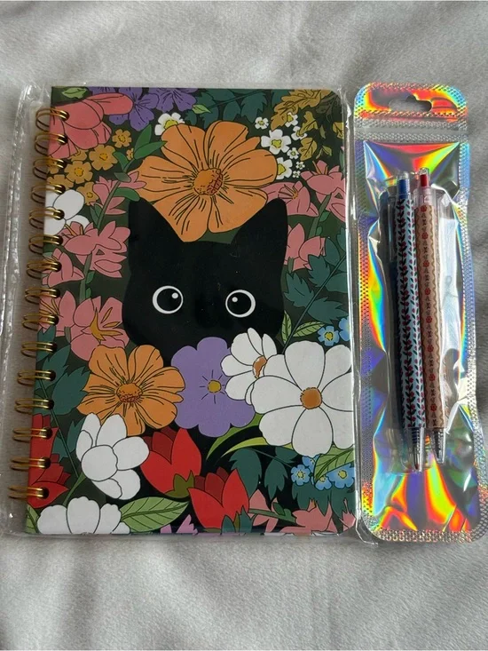 Flower Cat Notebook and Pen Set- NWT