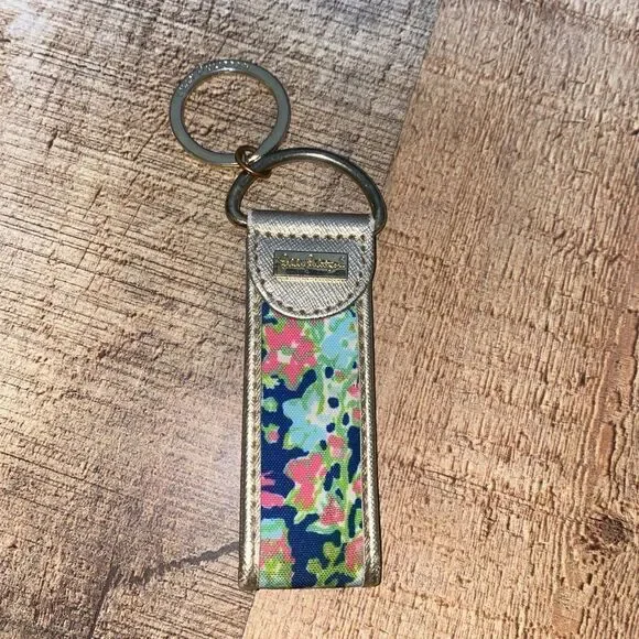 Iilly Pulitzer key fob keychain