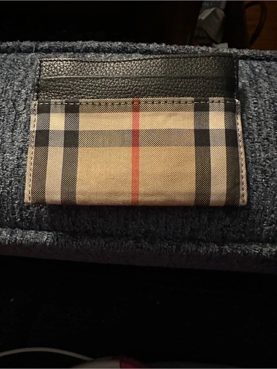 Burberry  Card Holder - Tan/Black/Red