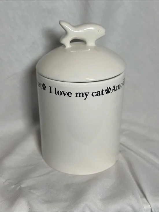 Ceramic 'I Love My Cat' White Treat Canister with Fish Lid- Cat Food Container
