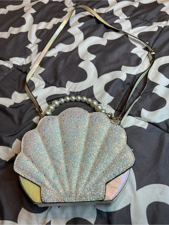 Seashell girls glitter purse