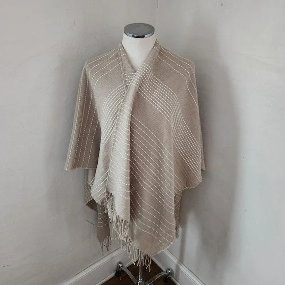 Johnston &‎ Murphy Tan Striped Fringe Poncho Wrap Womens One Size