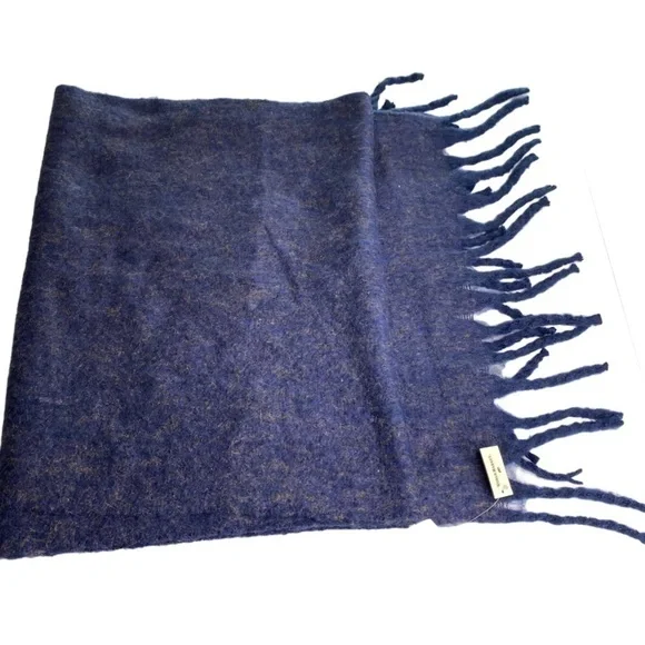 NWT WORLD MARKET FUZZY BLUE & GOLD SCARF