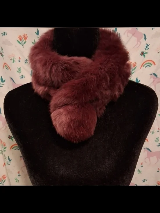 EUC Vintage Purple Rabbit Fur Causal Winter Snow Soft Neck Warmer Scarf Wrap