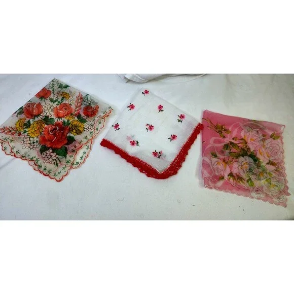 3 Vintage Lot  Switzerland Embroidered Hankies Handkerchiefs Wedding 13