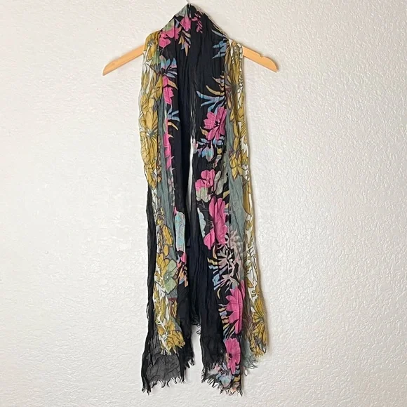 Like new floral black polyester lightweight wrap scarf